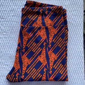 Lularoe size tc leggings - like new
